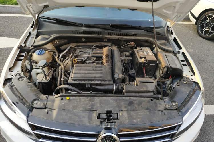 Used Volkswagen Sagitar 2017 230TSI Automatic Comfort Version Engine Bay
