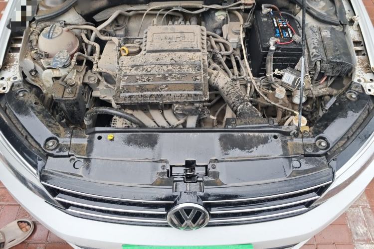 Used Volkswagen Sagitar 2017 1.6L Manual Comfort Model Engine Bay