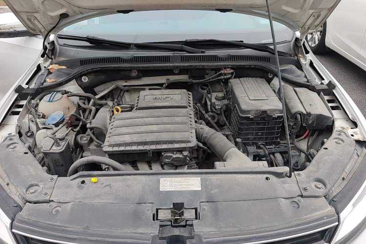 Used Volkswagen Sagitar 2017 1.6L Automatic Comfort Model Engine Bay