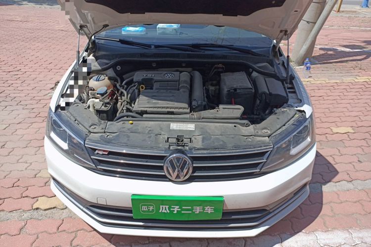 Used Volkswagen Sagitar 2017 230TSI Manual Comfort Model Engine Bay