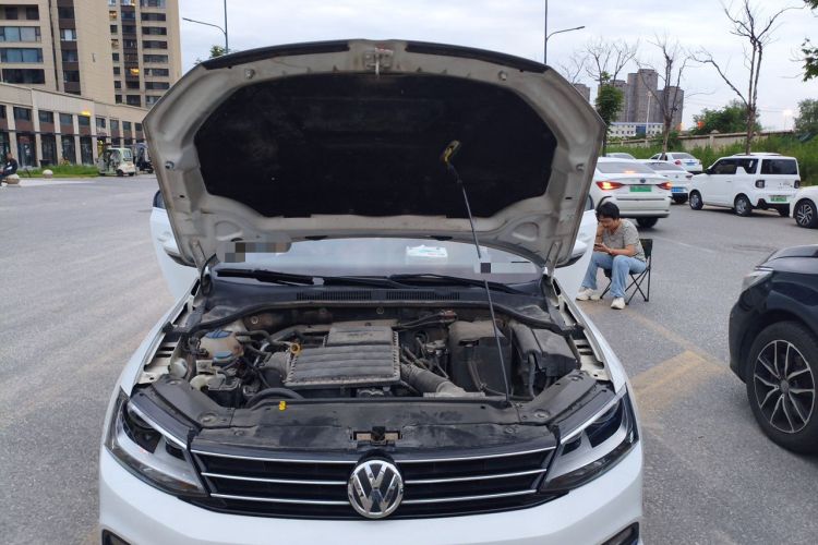 Used Volkswagen Sagitar 2017 1.6L Automatic Comfort Model Engine Bay