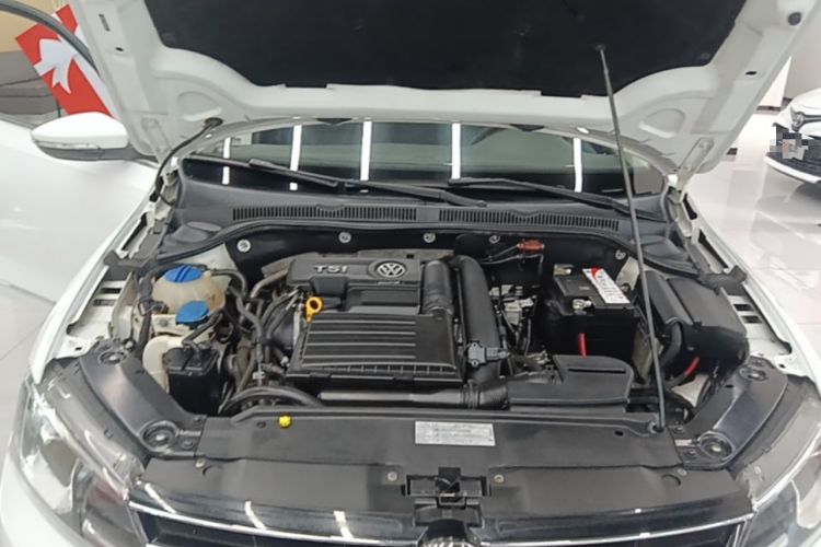 Used Volkswagen Sagitar 2017 230TSI Automatic Comfort Version Engine Bay