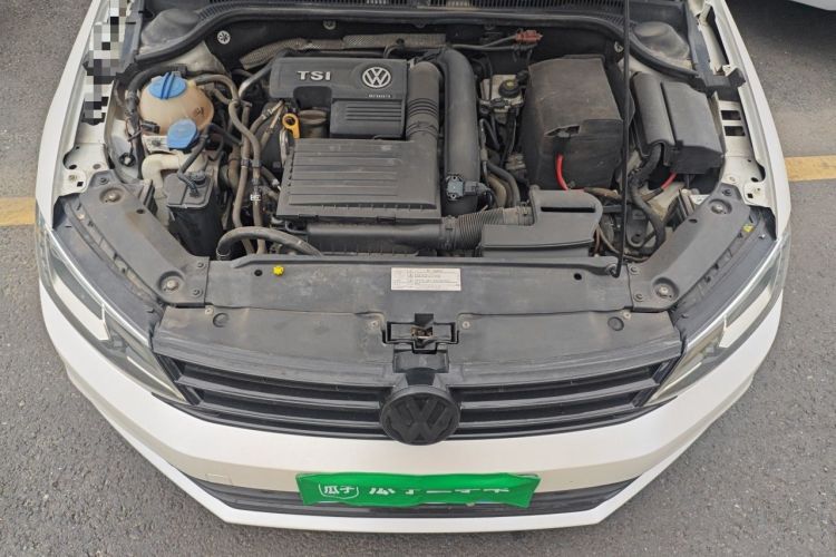 Used Volkswagen Sagitar 2017 230TSI Automatic Luxury Edition Engine Bay