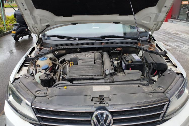 Used Volkswagen Sagitar 2017 230TSI Automatic Comfort Version Engine Bay