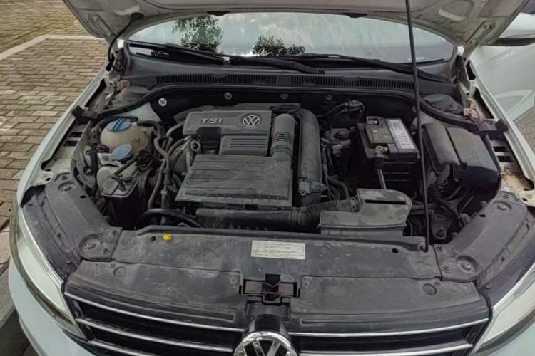 Used Volkswagen Sagitar 2017 230TSI Automatic Comfort Version Engine Bay