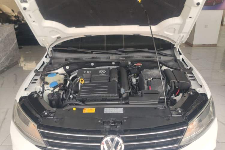 Used Volkswagen Sagitar 2017 230TSI Automatic Comfort Version Engine Bay
