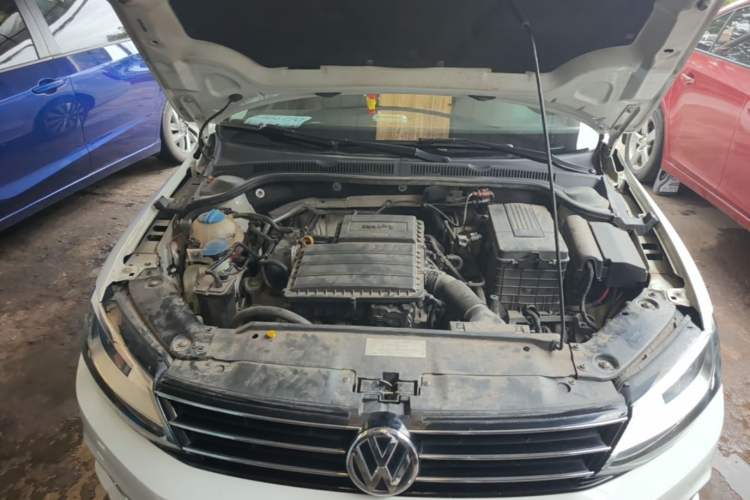 Used Volkswagen Sagitar 2017 1.6L Automatic Comfort Model Engine Bay