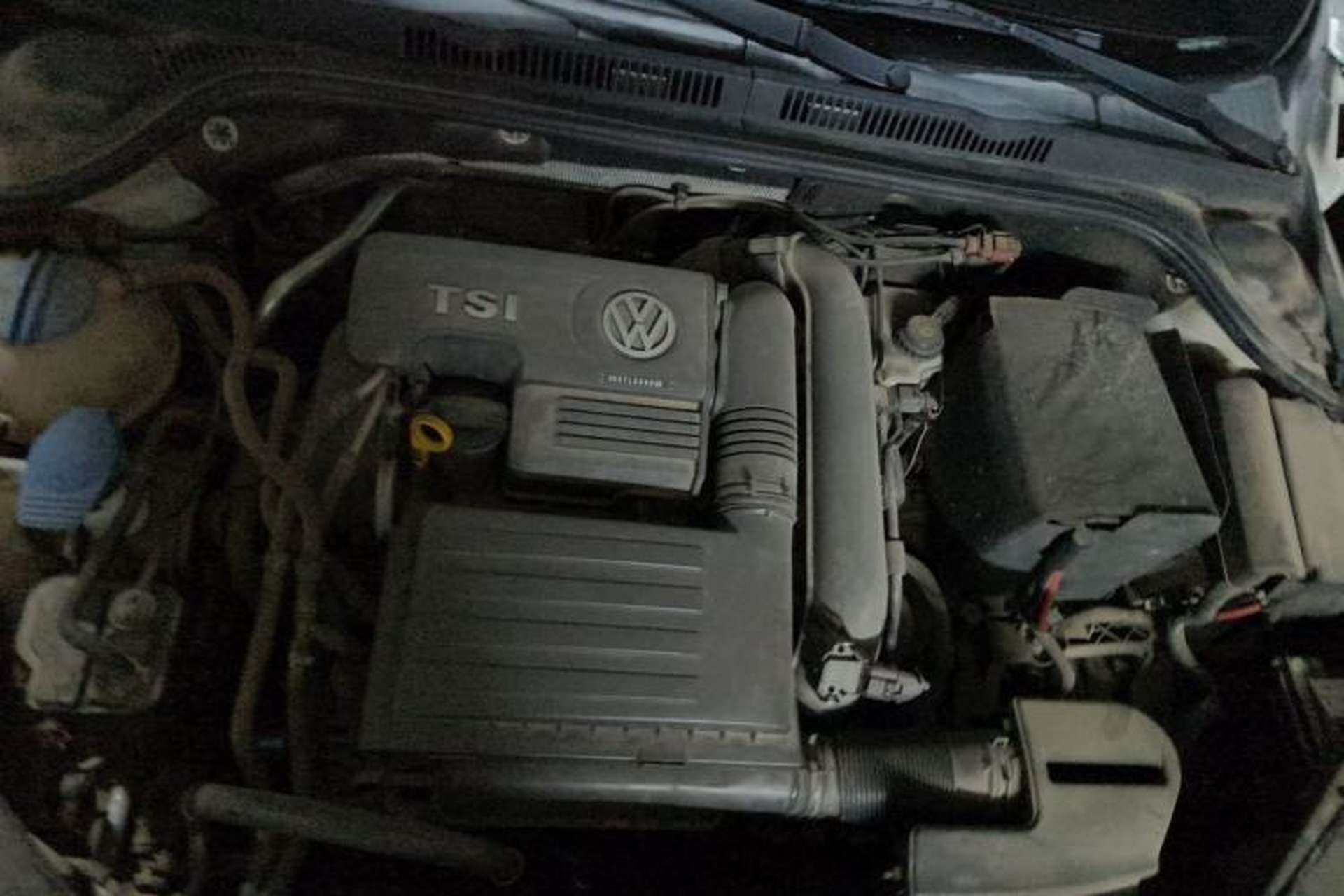 Used Volkswagen Sagitar 2017 230TSI Automatic Luxury Edition Engine Bay