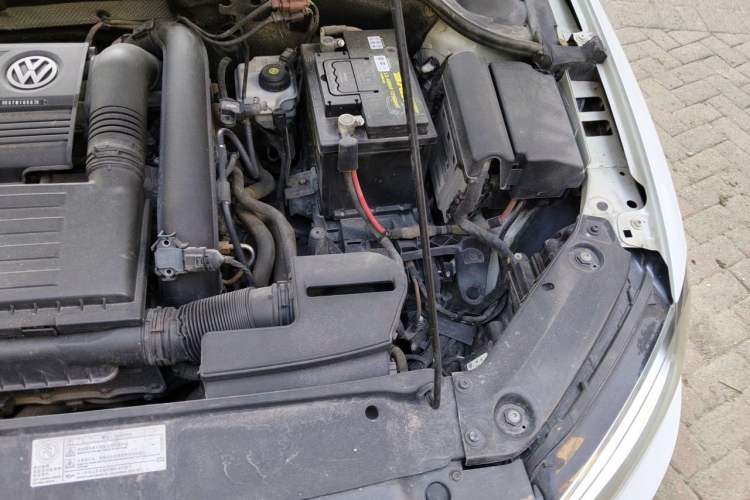 Used Volkswagen Sagitar 2017 230TSI Automatic Comfort Version Engine Bay Left