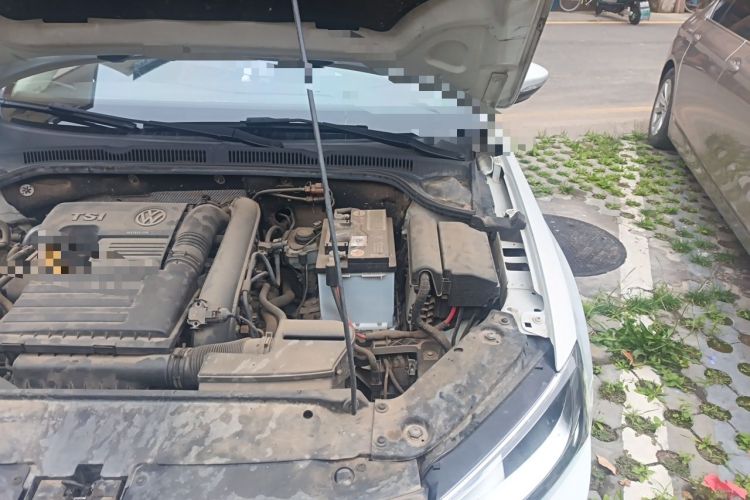 Used Volkswagen Sagitar 2017 230TSI Automatic Comfort Version Engine Bay Left
