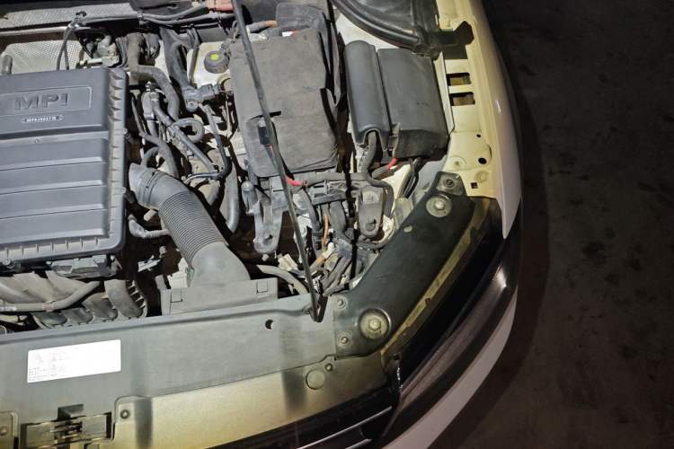 Used Volkswagen Sagitar 2017 1.6L Automatic Comfort Model Engine Bay Left