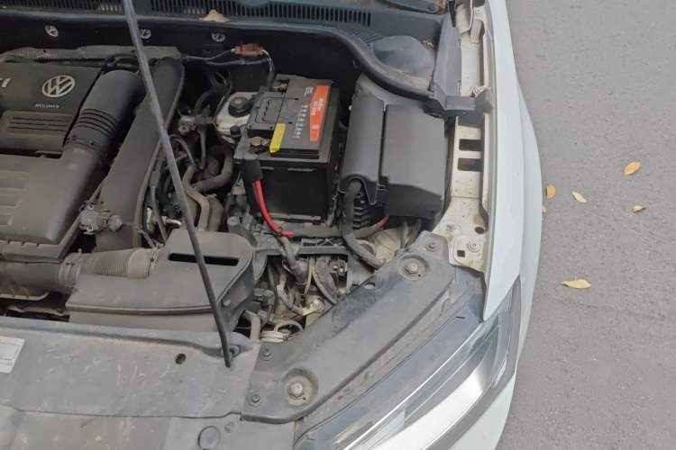 Used Volkswagen Sagitar 2017 230TSI Automatic Comfort Version Engine Bay Left
