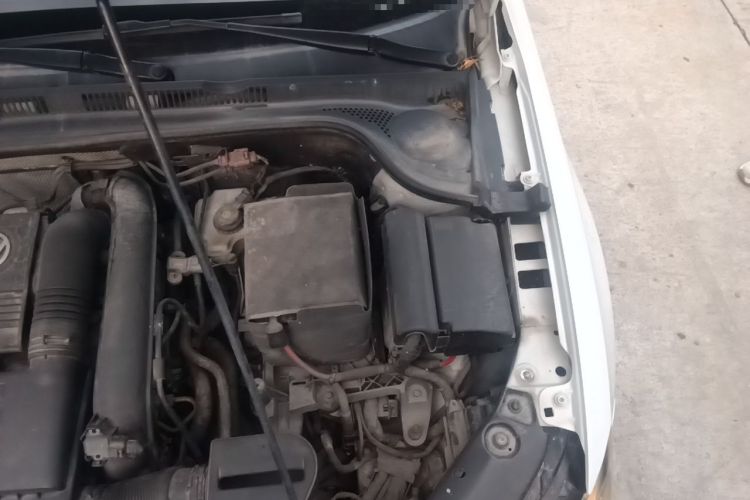 Used Volkswagen Sagitar 2017 230TSI Automatic Comfort Version Engine Bay Left