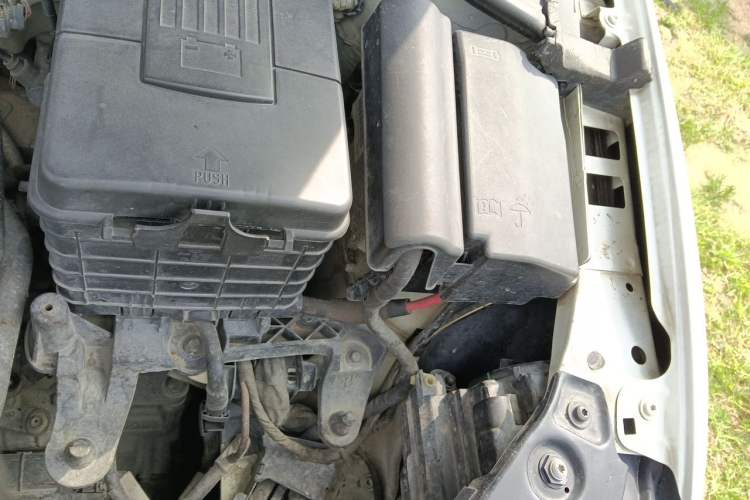 Used Volkswagen Sagitar 2017 1.6L Automatic Comfort Model Engine Bay Left
