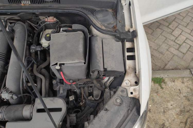 Used Volkswagen Sagitar 2017 230TSI Automatic Comfort Version Engine Bay Left