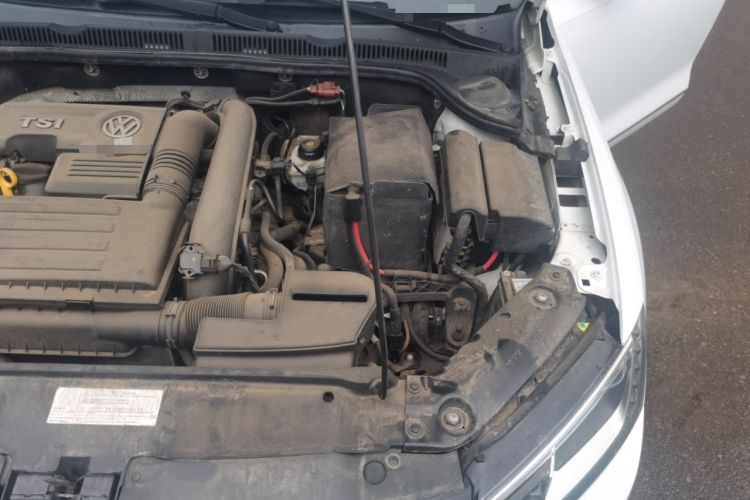 Used Volkswagen Sagitar 2017 230TSI Automatic Luxury Edition Engine Bay Left