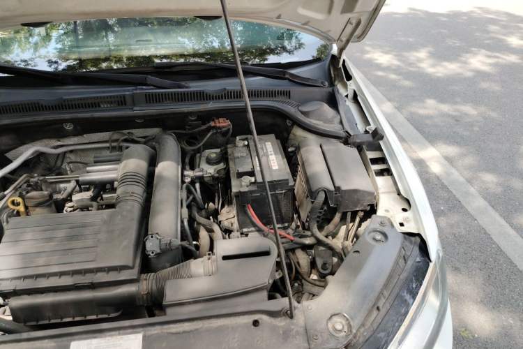 Used Volkswagen Sagitar 2017 230TSI Automatic Comfort Version Engine Bay Left