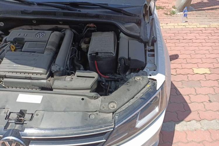 Used Volkswagen Sagitar 2017 230TSI Manual Comfort Model Engine Bay Left