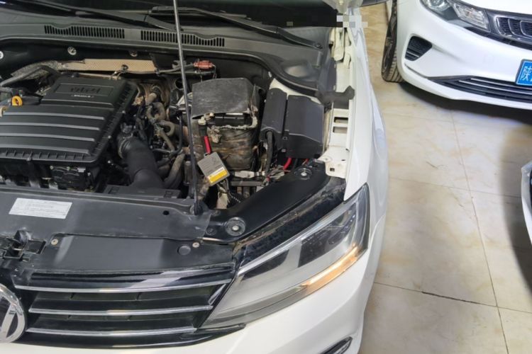 Used Volkswagen Sagitar 2017 1.6L Automatic Comfort Model Engine Bay Left