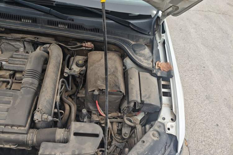 Used Volkswagen Sagitar 2017 180TSI Automatic Leading Model Engine Bay Left