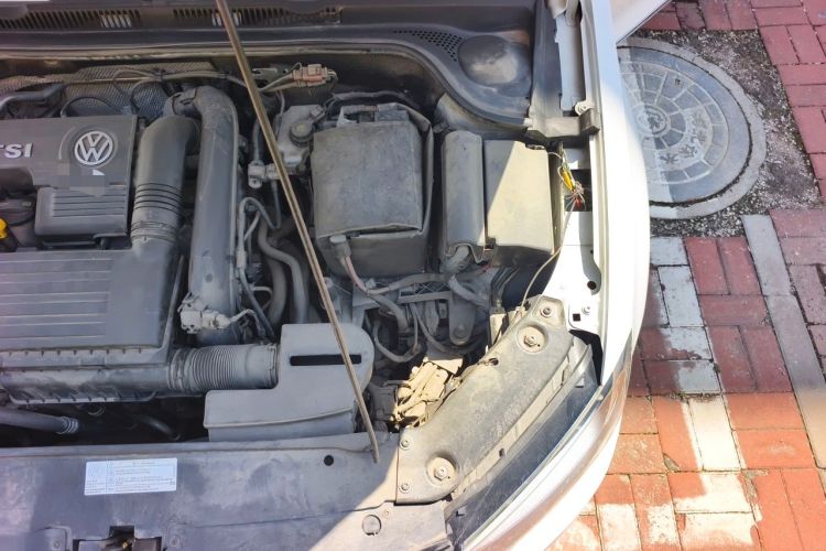 Used Volkswagen Sagitar 2017 230TSI Automatic Comfort Version Engine Bay Left