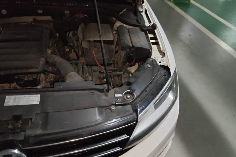 Used Volkswagen Sagitar 2017 1.6L Automatic Comfort Model Engine Bay Left