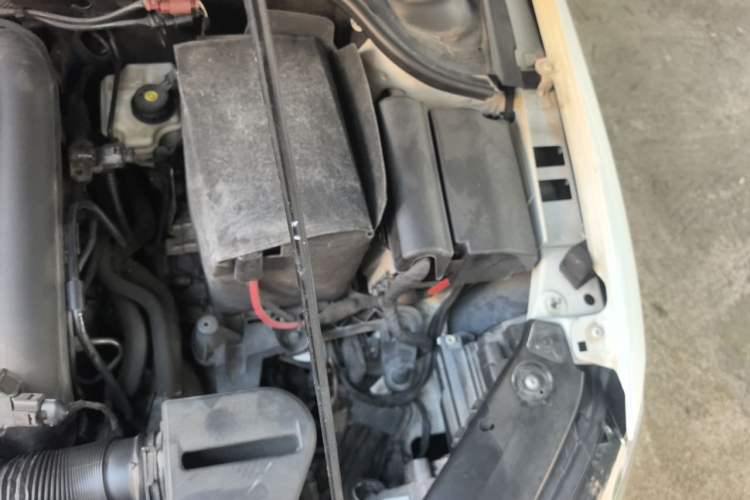 Used Volkswagen Sagitar 2017 180TSI Automatic Luxury Edition Engine Bay Left
