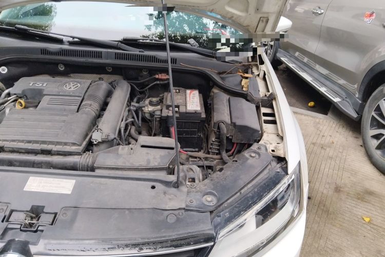 Used Volkswagen Sagitar 2017 230TSI Automatic Comfort Version Engine Bay Left