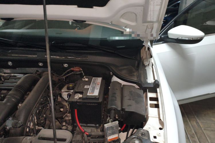 Used Volkswagen Sagitar 2017 230TSI Automatic Comfort Version Engine Bay Left