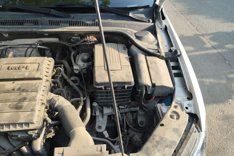 Used Volkswagen Sagitar 2017 1.6L Automatic Comfort Model Engine Bay Left