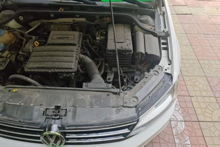 Used Volkswagen Sagitar 2017 1.6L Automatic Comfort Model Engine Bay Left
