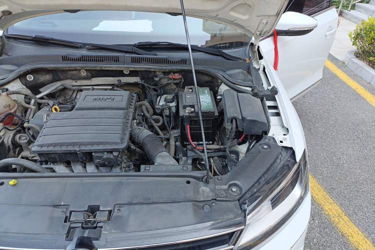 Used Volkswagen Sagitar 2017 1.6L Automatic Comfort Model Engine Bay Left