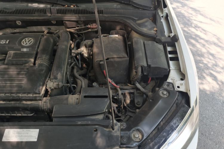 Used Volkswagen Sagitar 2017 230TSI Automatic Comfort Version Engine Bay Left