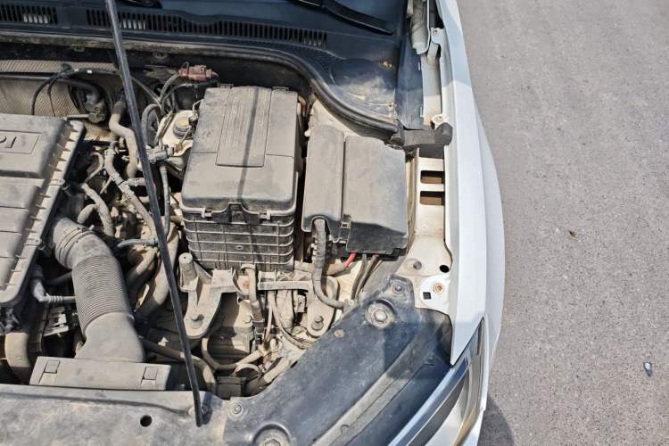 Used Volkswagen Sagitar 2017 1.6L Automatic Comfort Model Engine Bay Left