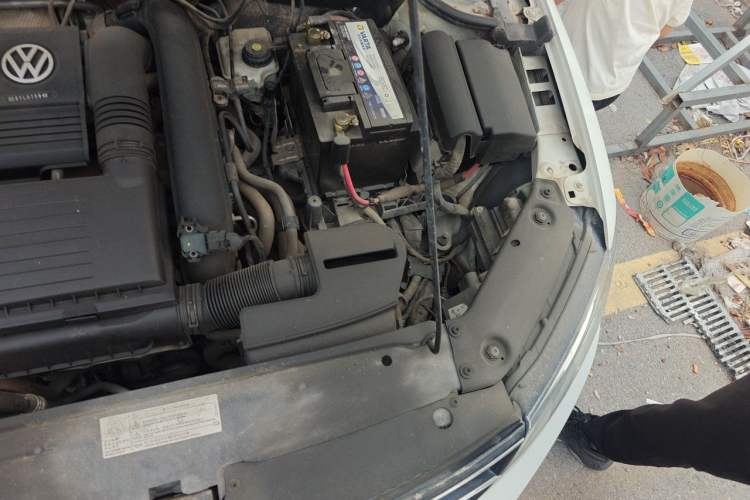 Used Volkswagen Sagitar 2017 230TSI Automatic Comfort Version Engine Bay Left