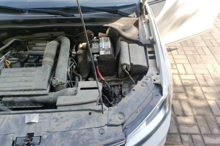 Used Volkswagen Sagitar 2017 230TSI Automatic Comfort Version Engine Bay Left