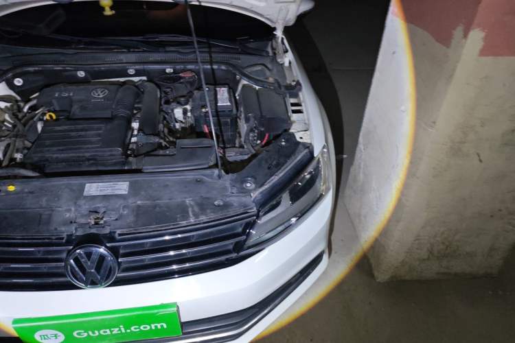 Used Volkswagen Sagitar 2017 230TSI Automatic Comfort Version Engine Bay Left