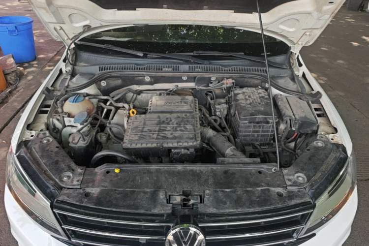 Used Volkswagen Sagitar 2017 1.6L Automatic Comfort Model Engine Bay