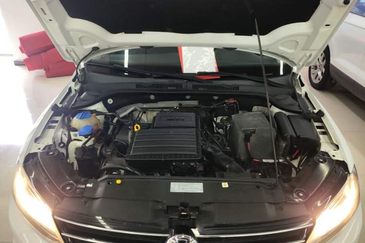Used Volkswagen Sagitar 2017 1.6L Automatic Comfort Model Engine Bay