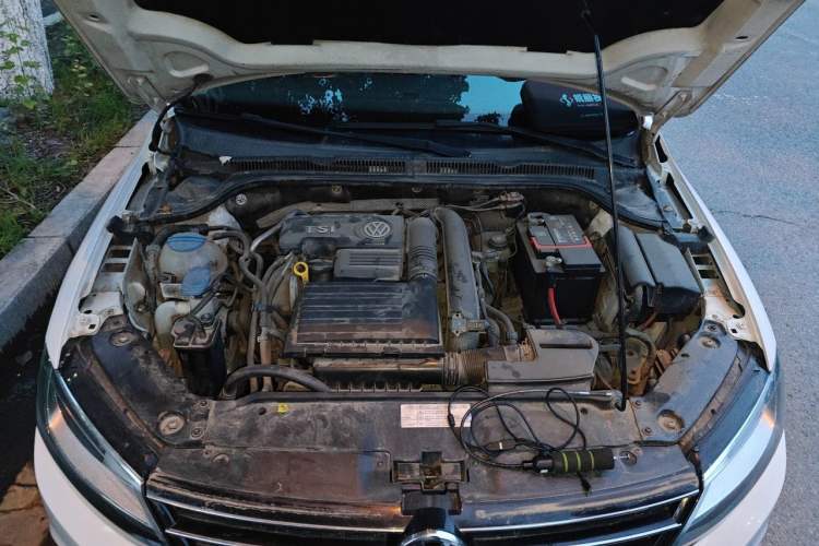 Used Volkswagen Sagitar 2017 230TSI Automatic Comfort Version Engine Bay