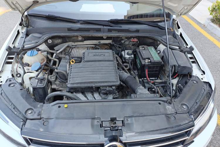 Used Volkswagen Sagitar 2017 1.6L Automatic Comfort Model Engine Bay