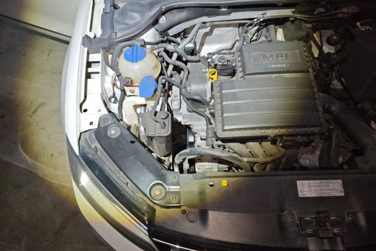 Used Volkswagen Sagitar 2017 1.6L Automatic Comfort Model Engine Bay Right