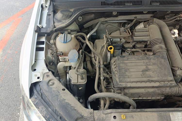 Used Volkswagen Sagitar 2017 230TSI Automatic Comfort Version Engine Bay Right