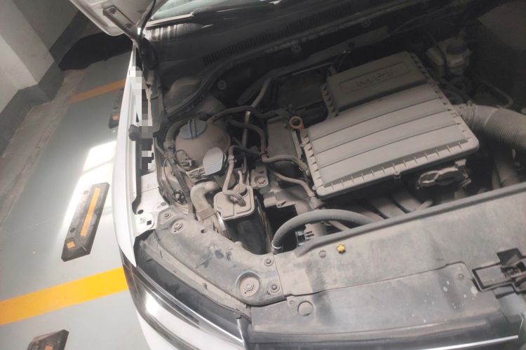 Used Volkswagen Sagitar 2017 1.6L Manual Comfort Model Engine Bay Right