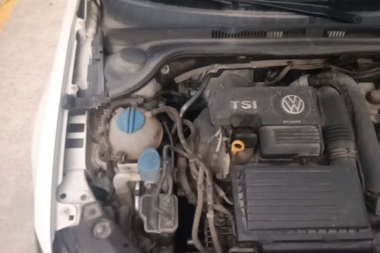 Used Volkswagen Sagitar 2017 230TSI Automatic Comfort Version Engine Bay Right