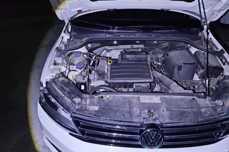 Used Volkswagen Sagitar 2017 1.6L Automatic Comfort Model Engine Bay Right