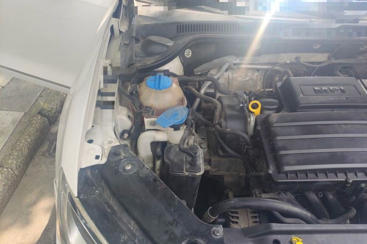 Used Volkswagen Sagitar 2017 1.6L Manual Comfort Model Engine Bay Right