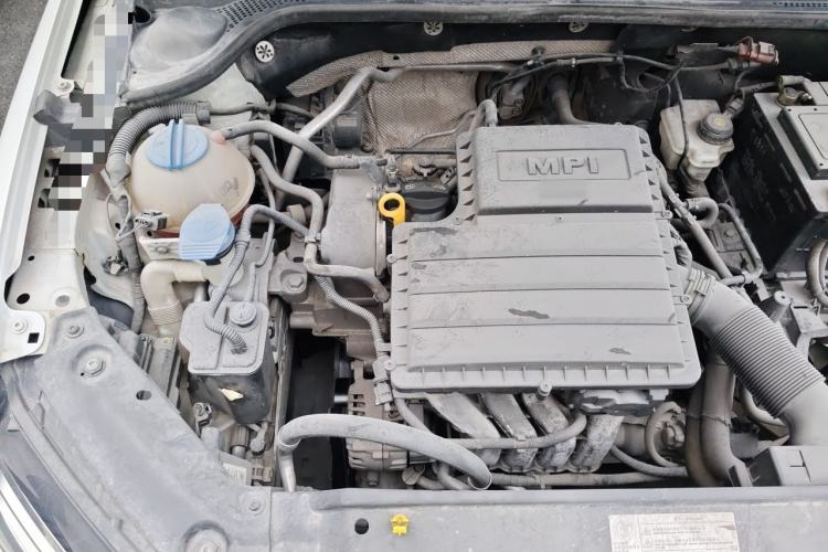 Used Volkswagen Sagitar 2017 1.6L Manual Comfort Model Engine Bay Right
