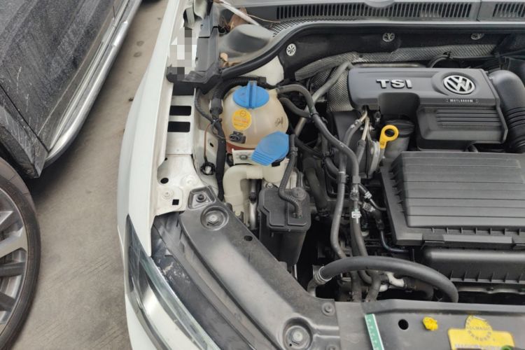 Used Volkswagen Sagitar 2017 230TSI Automatic Comfort Version Engine Bay Right