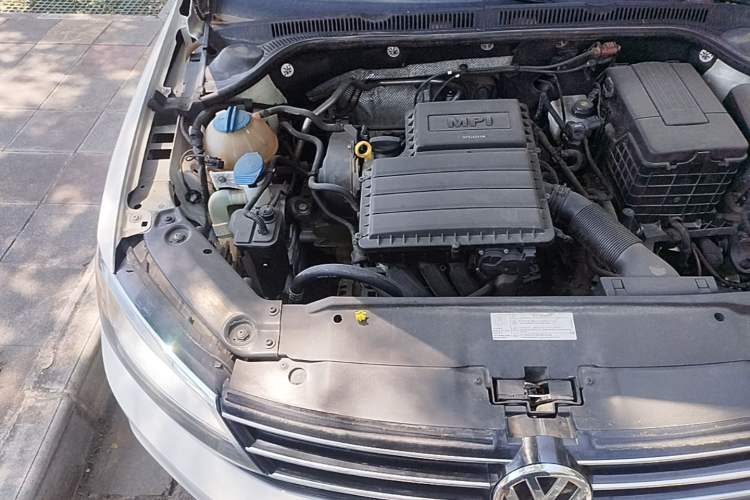 Used Volkswagen Sagitar 2017 1.6L Automatic Comfort Model Engine Bay Right